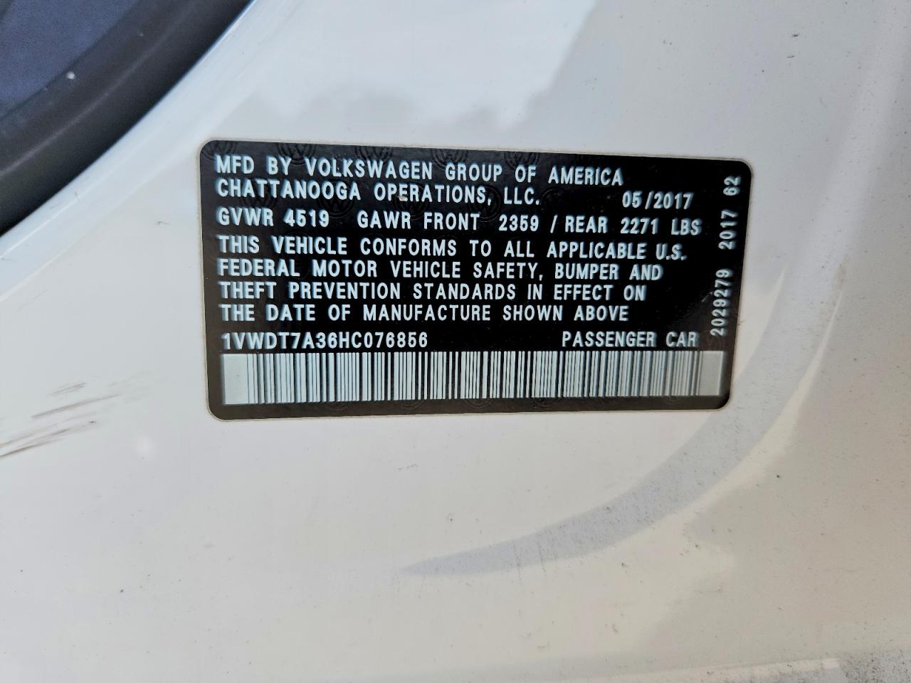 2017 VOLKSWAGEN PASSAT
