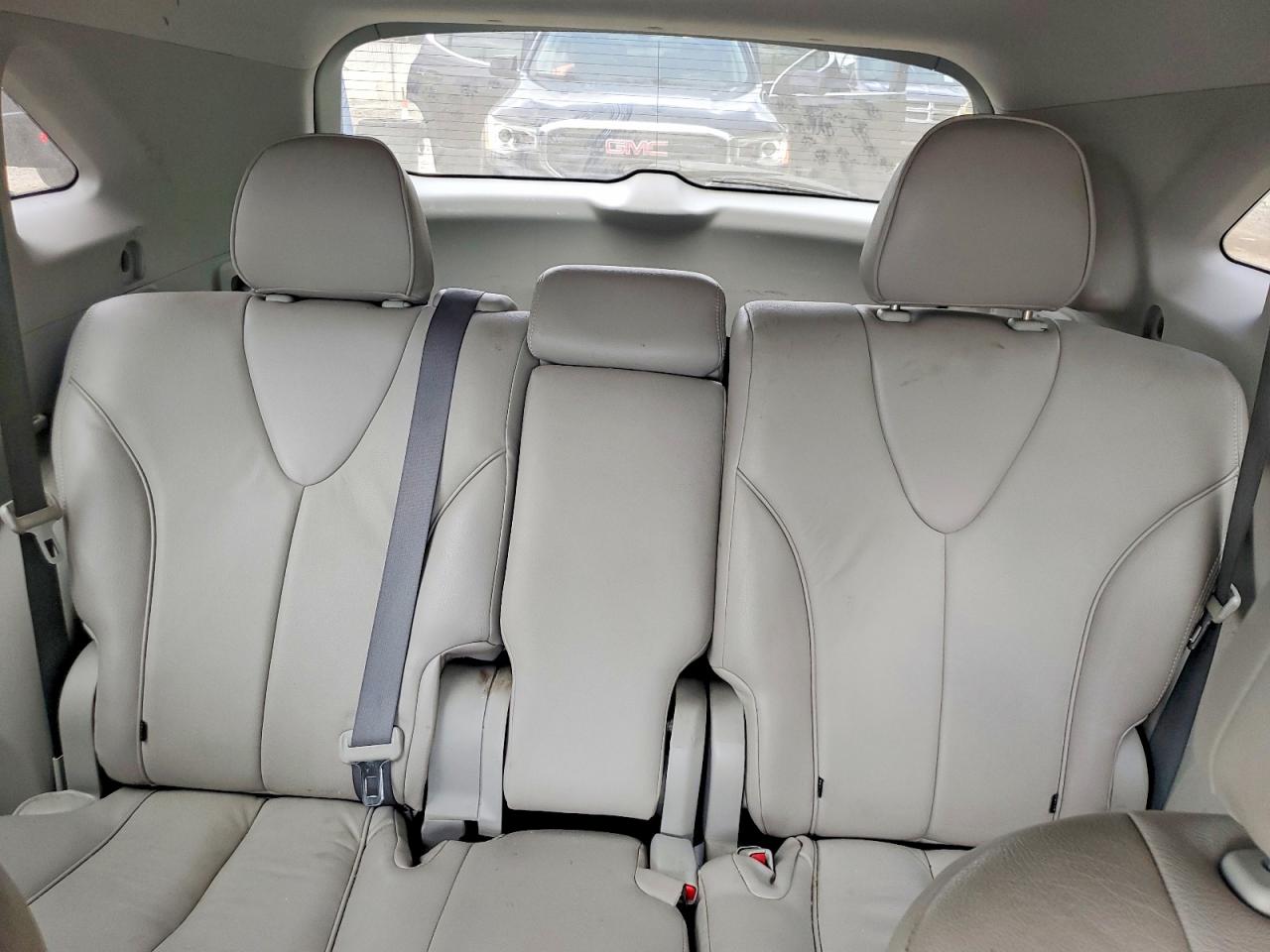 2010 TOYOTA VENZA