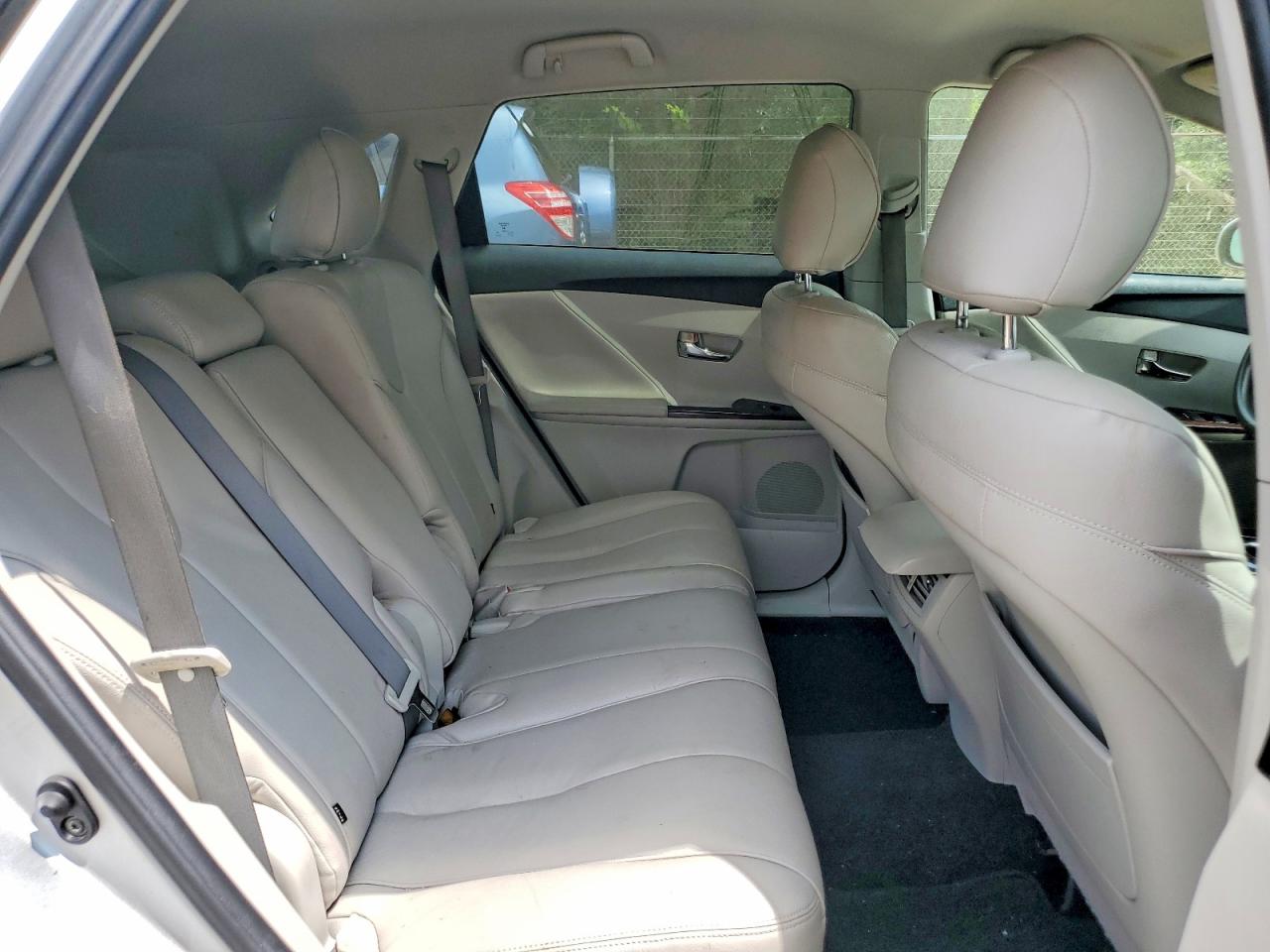 2010 TOYOTA VENZA