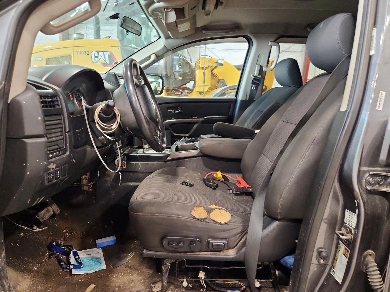 2015 NISSAN TITAN