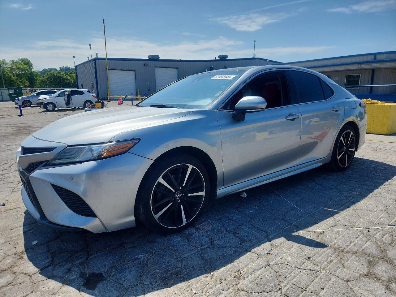 2018 TOYOTA CAMRY