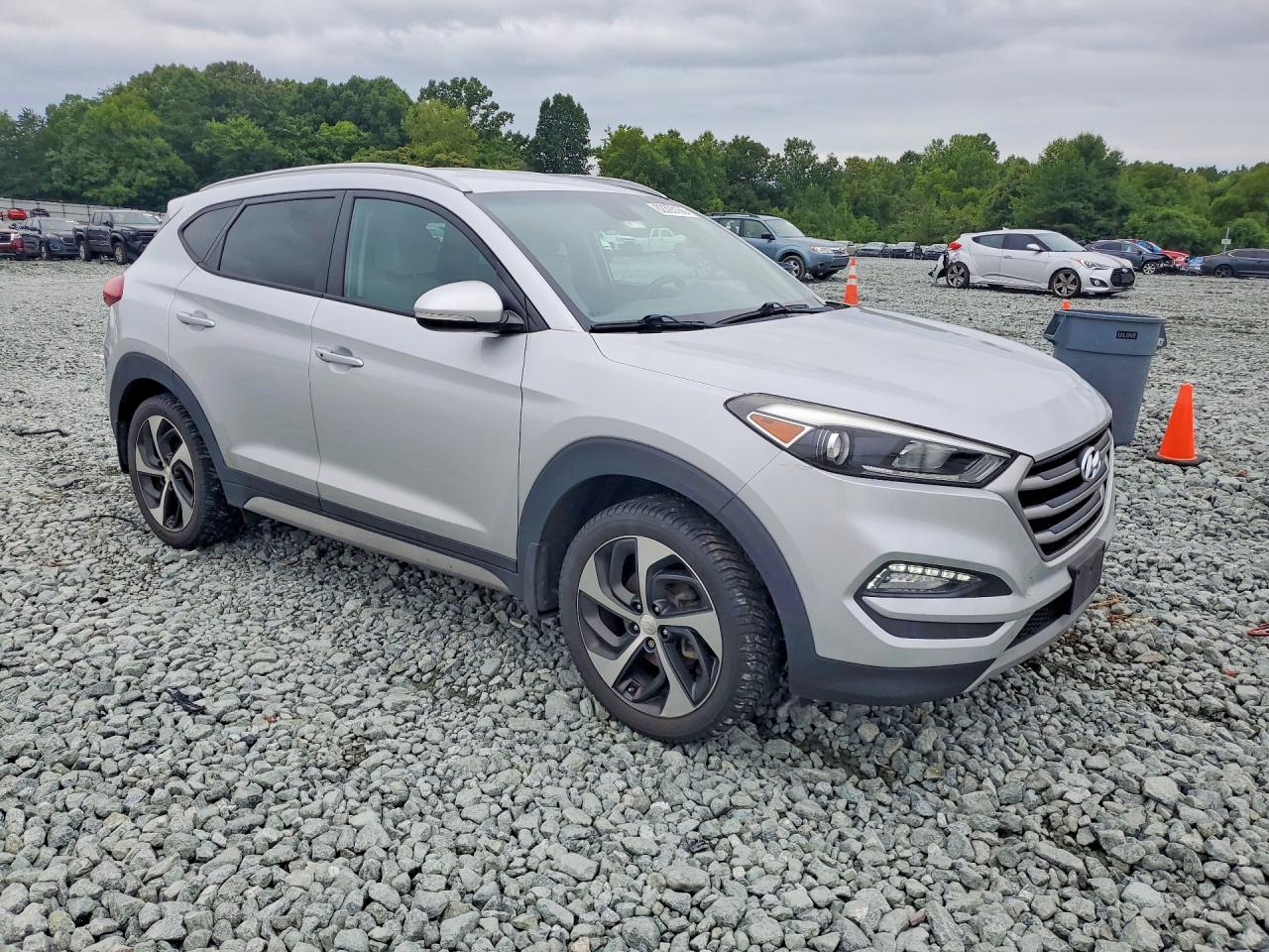 2017 HYUNDAI TUCSON