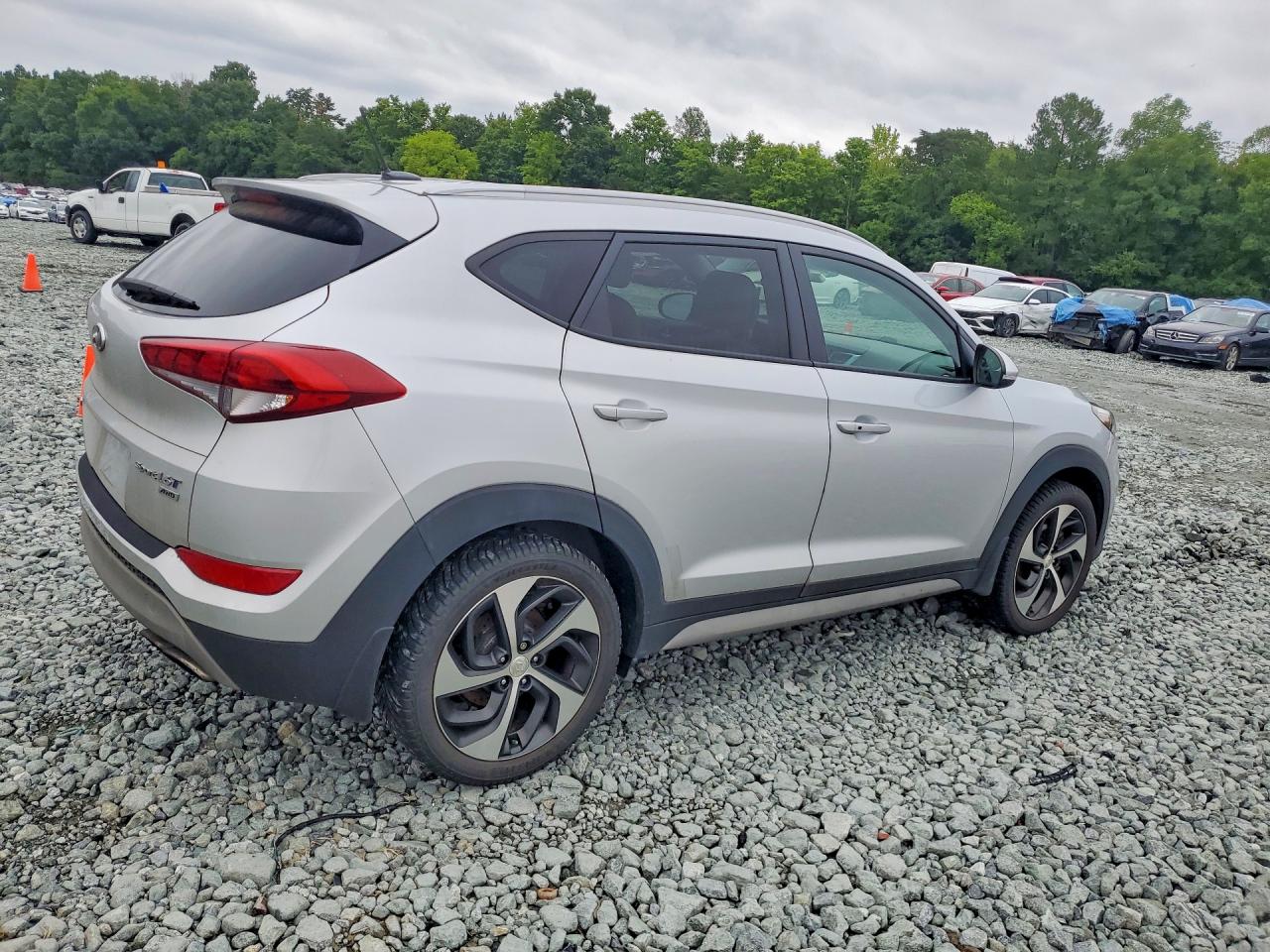 2017 HYUNDAI TUCSON
