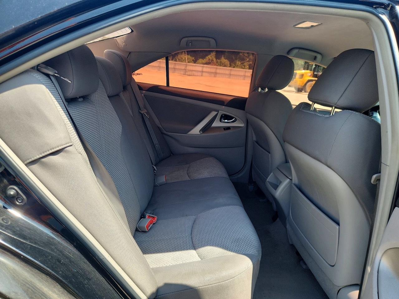 2011 TOYOTA CAMRY