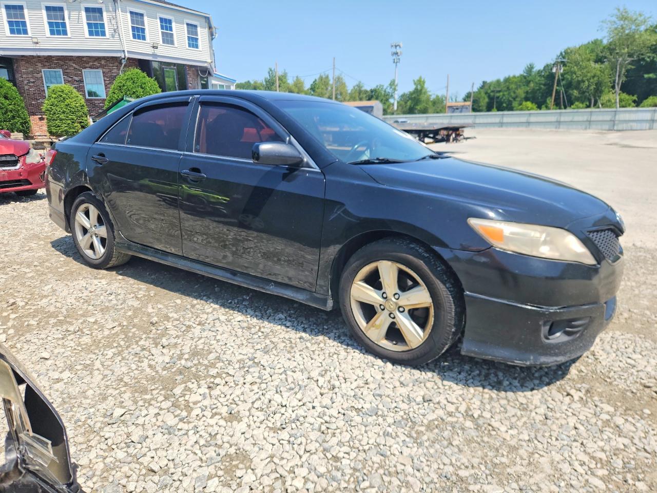 2011 TOYOTA CAMRY