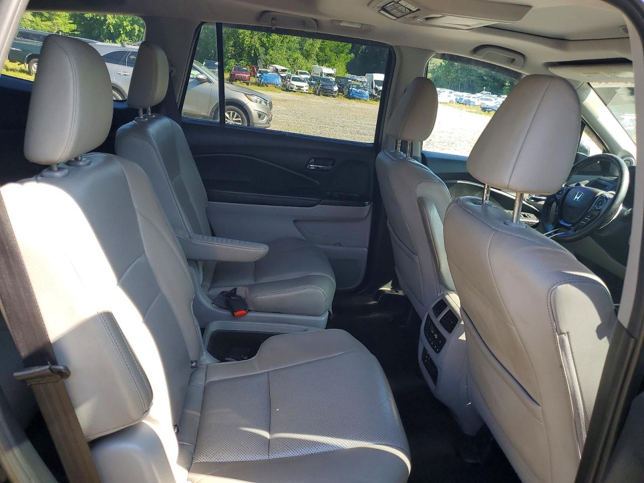2016 HONDA PILOT