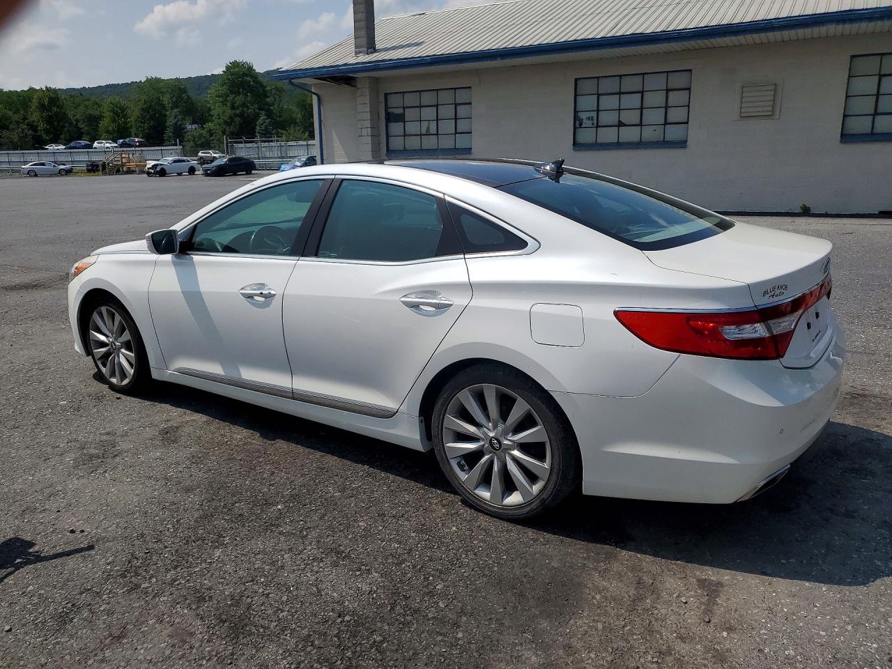 2017 HYUNDAI AZERA