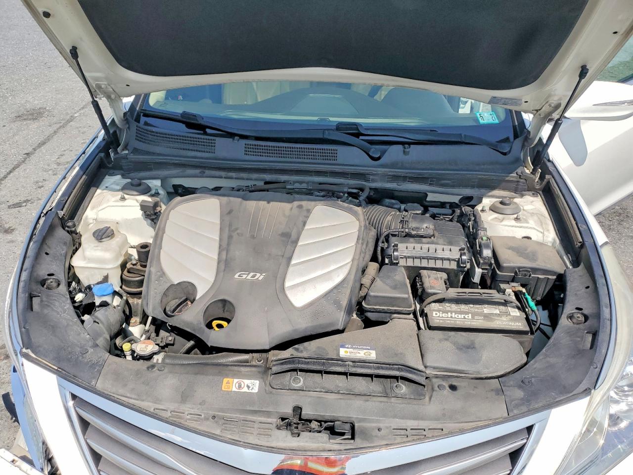 2017 HYUNDAI AZERA