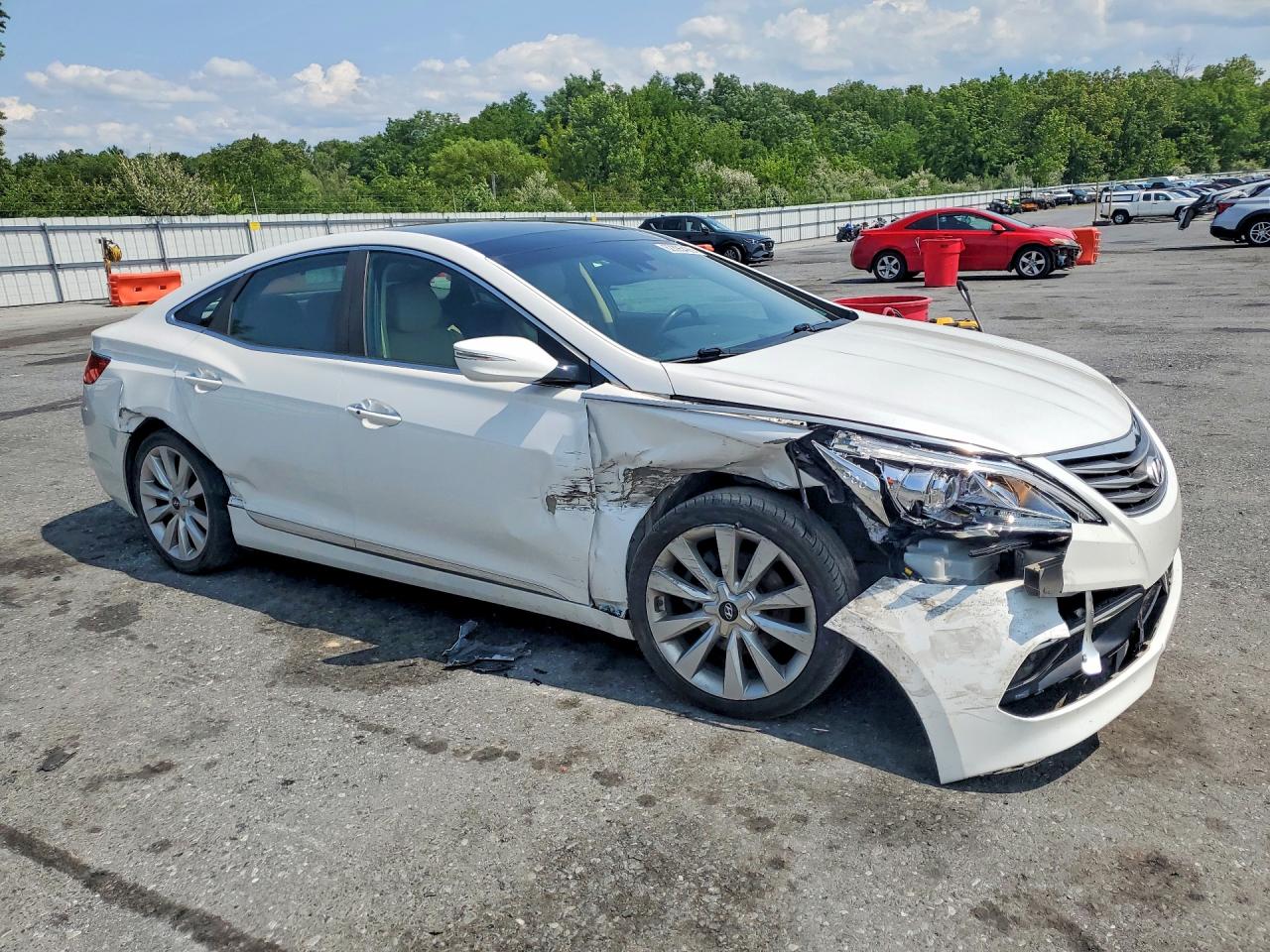 2017 HYUNDAI AZERA