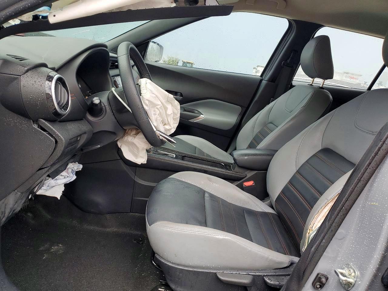 2023 NISSAN KICKS