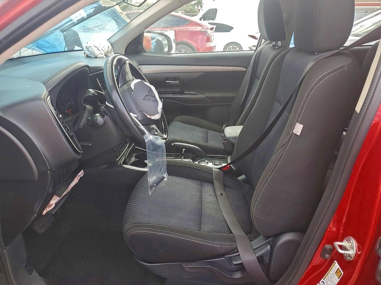 2017 MITSUBISHI OUTLANDER