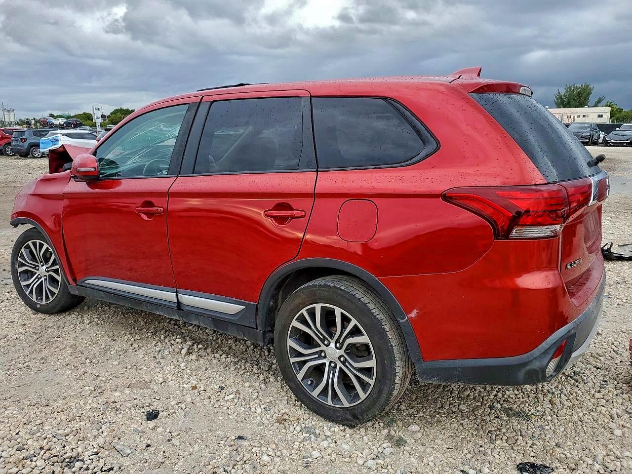 2017 MITSUBISHI OUTLANDER
