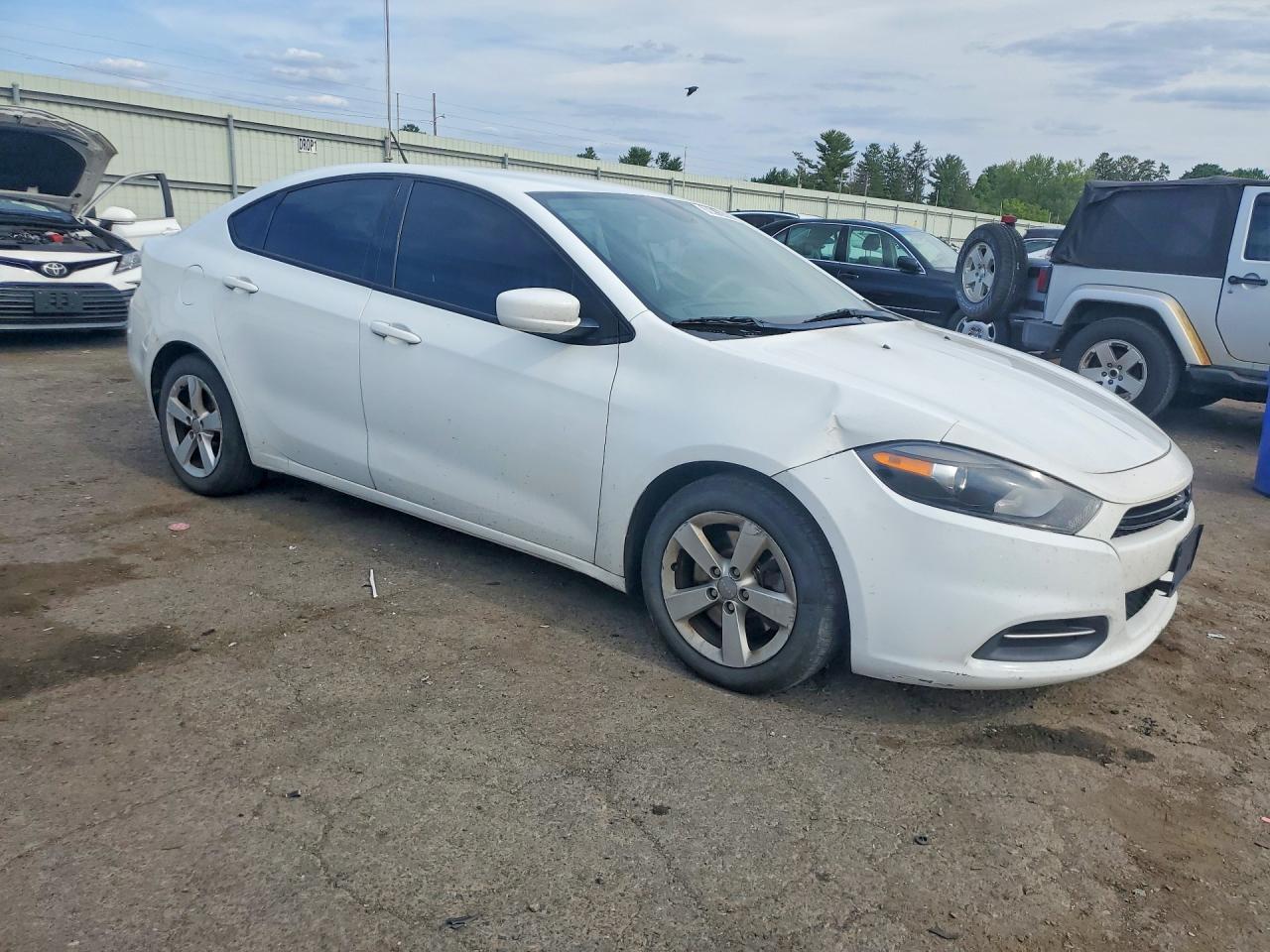 2016 DODGE DART