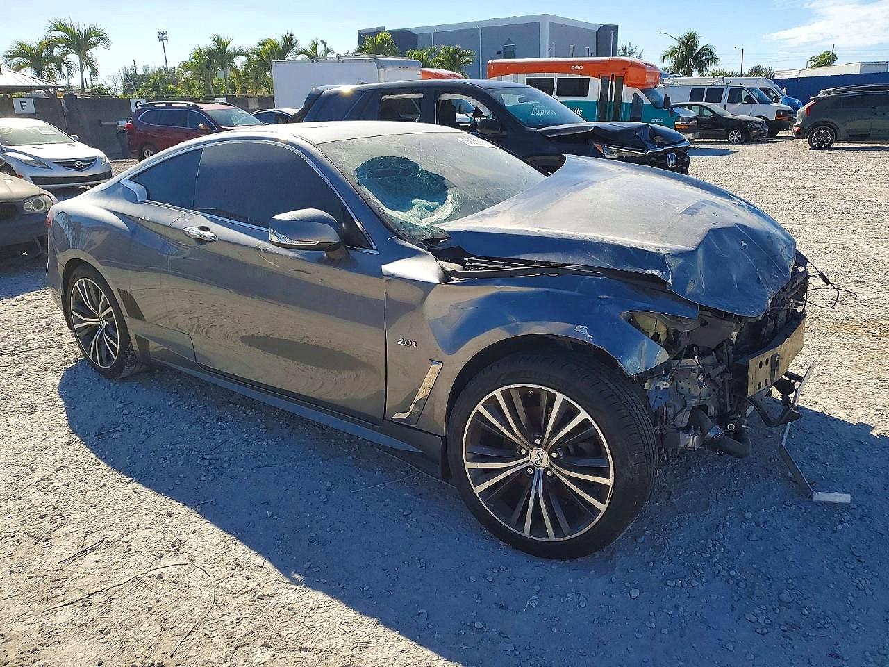 2017 INFINITI Q60