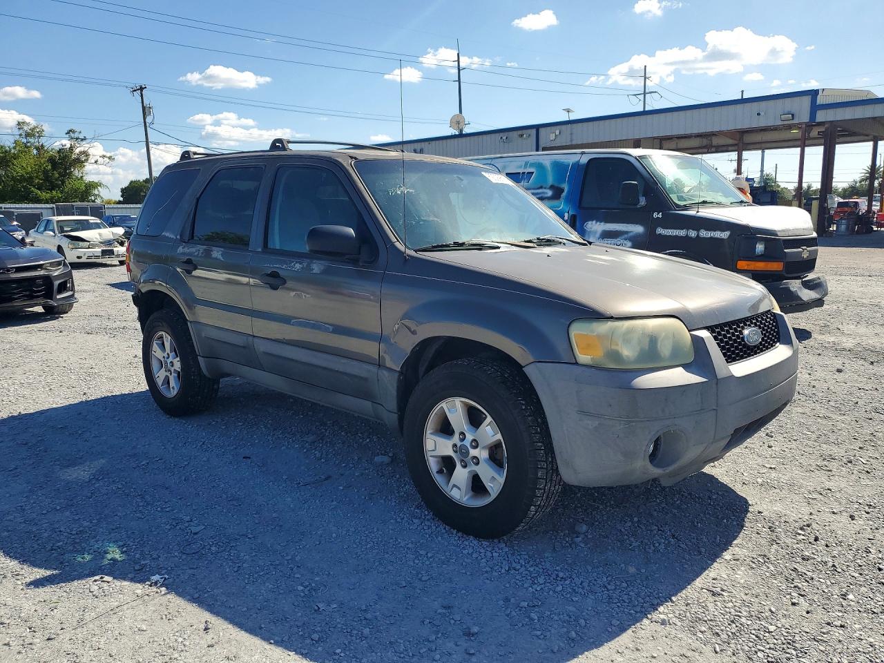 2005 FORD ESCAPE