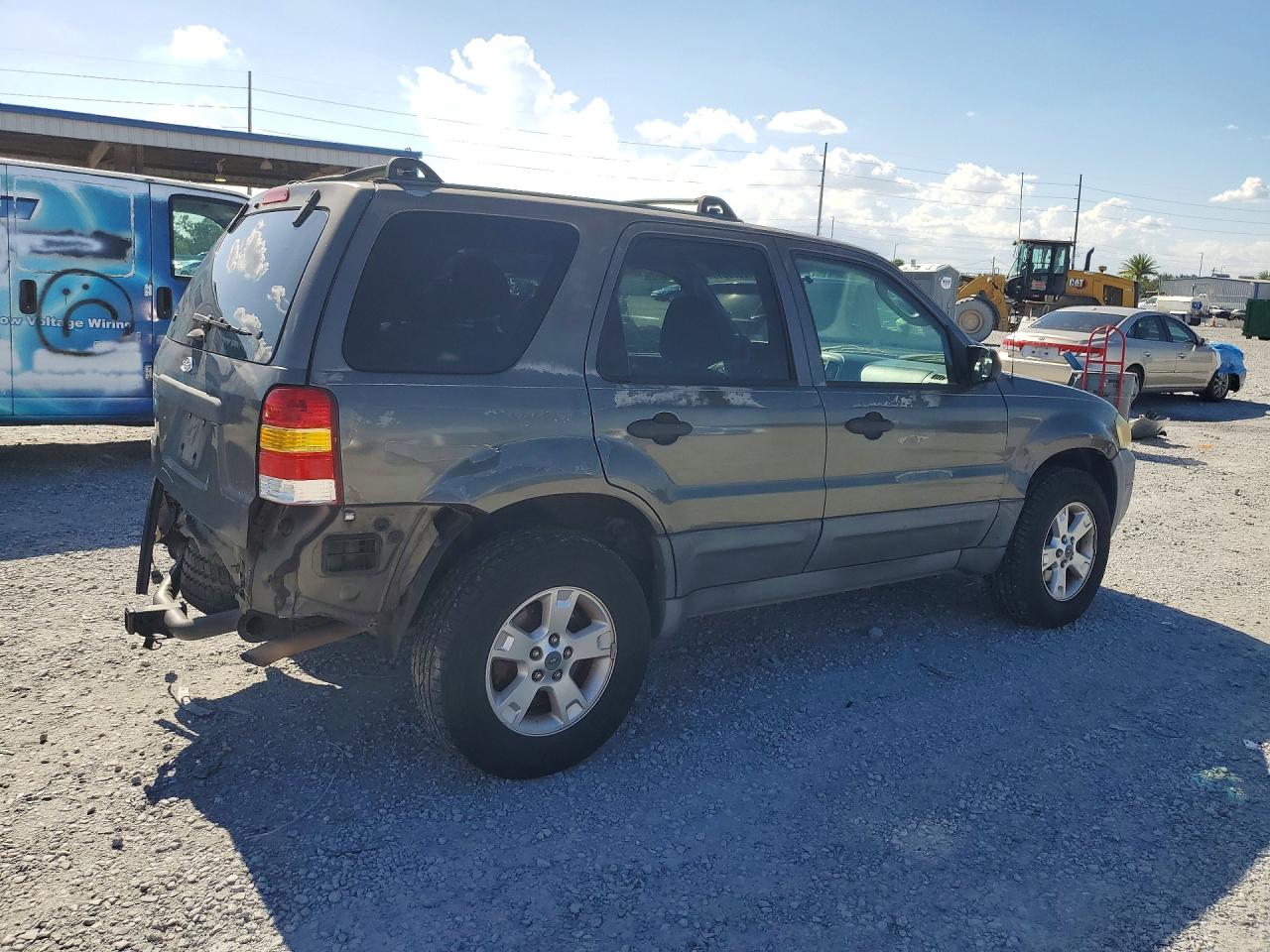 2005 FORD ESCAPE