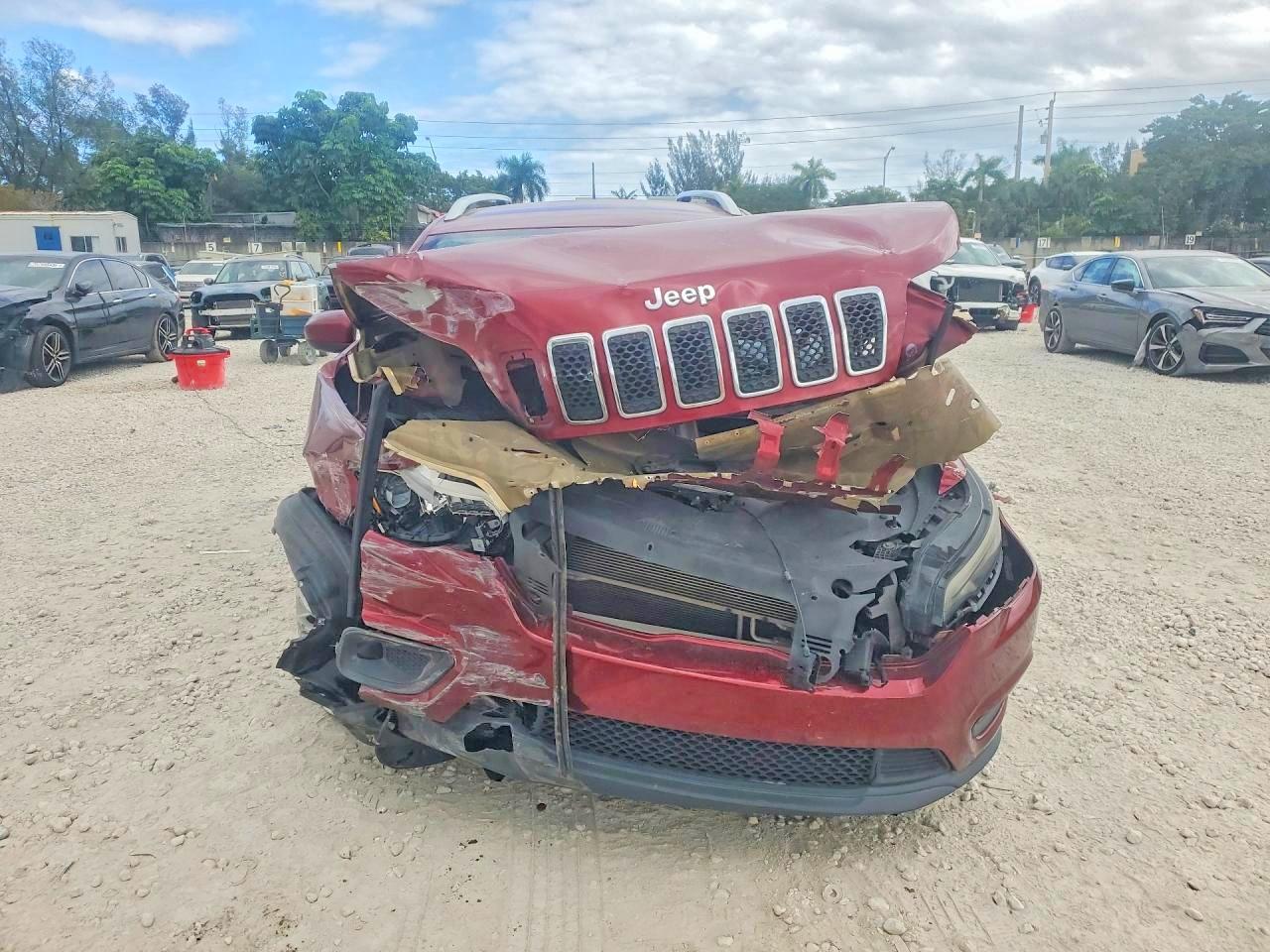 2019 JEEP CHEROKEE