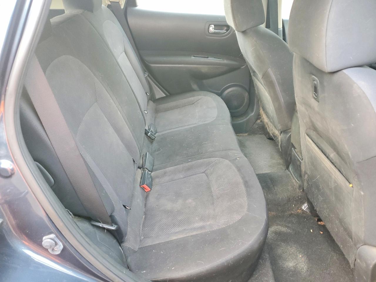 2014 NISSAN ROGUE