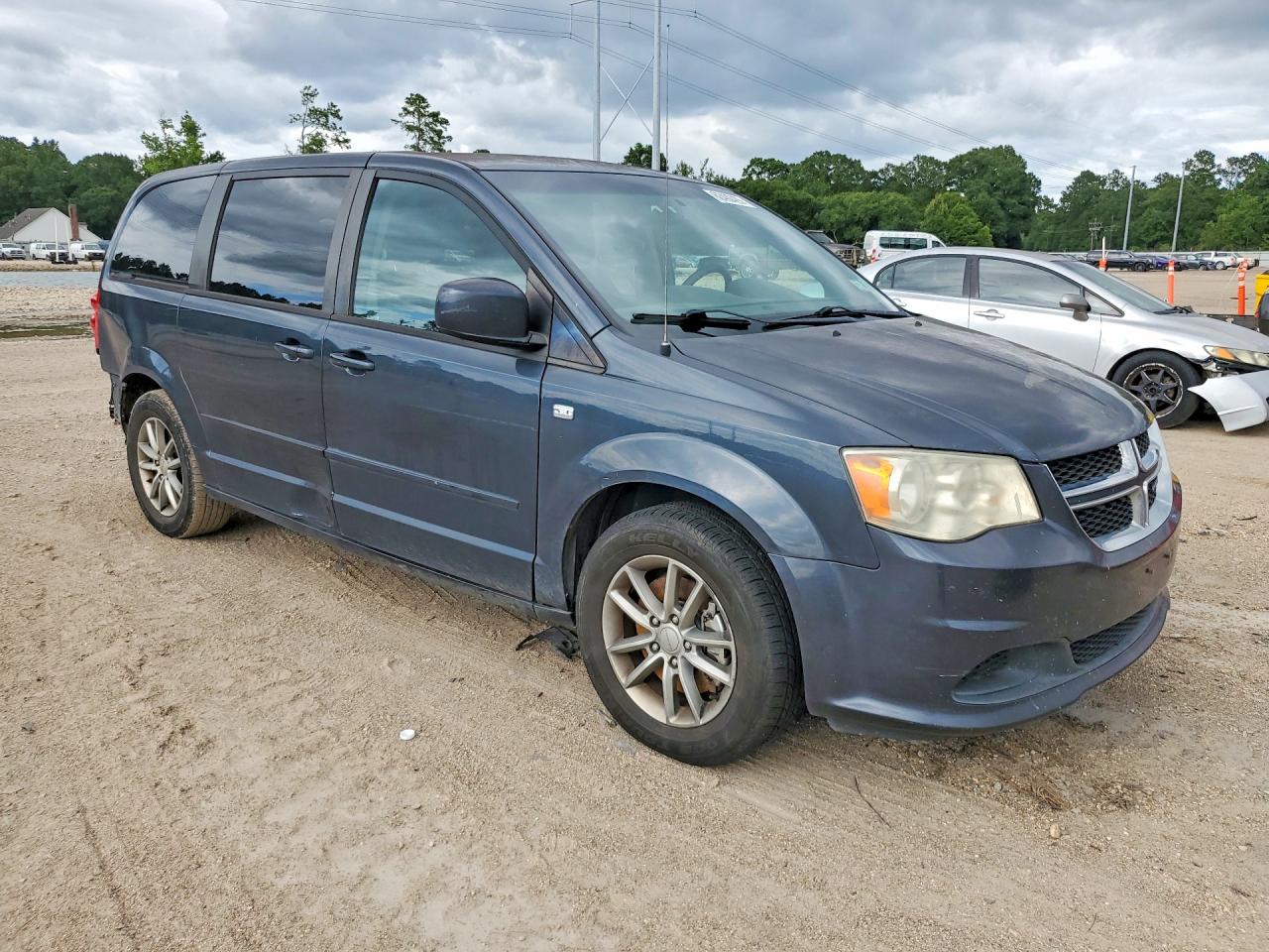 2014 DODGE CARAVAN