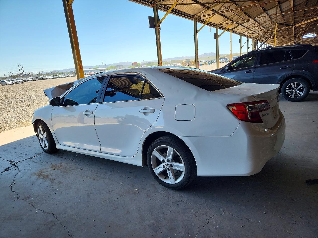 2014 TOYOTA CAMRY