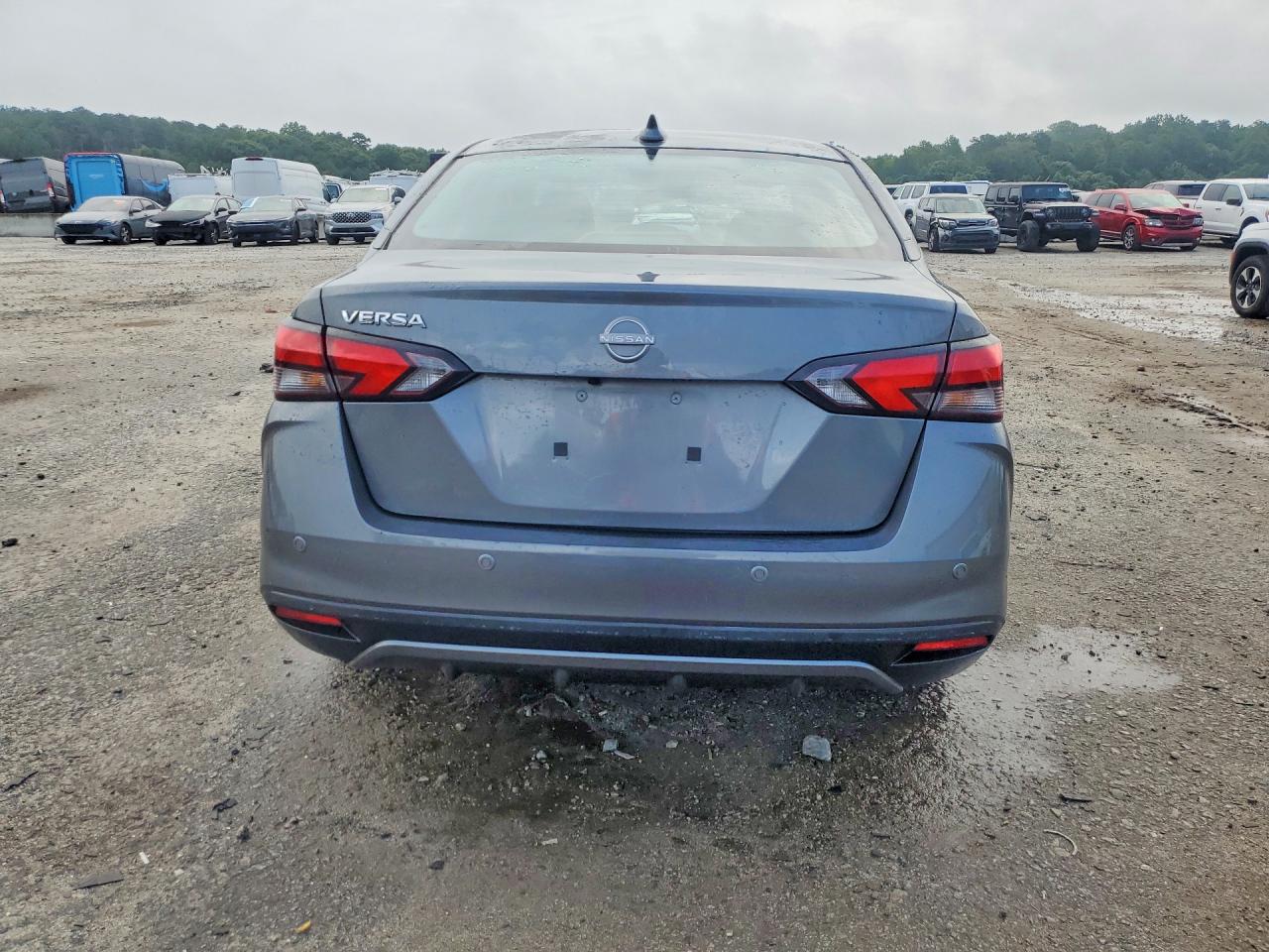 2025 NISSAN VERSA