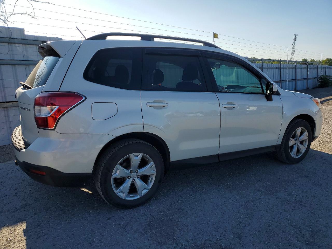 2015 SUBARU FORESTER