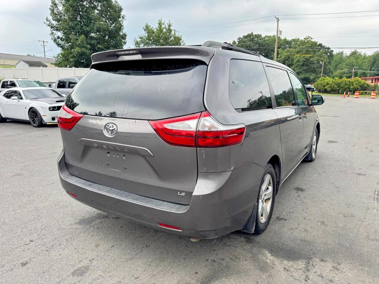 2017 TOYOTA SIENNA