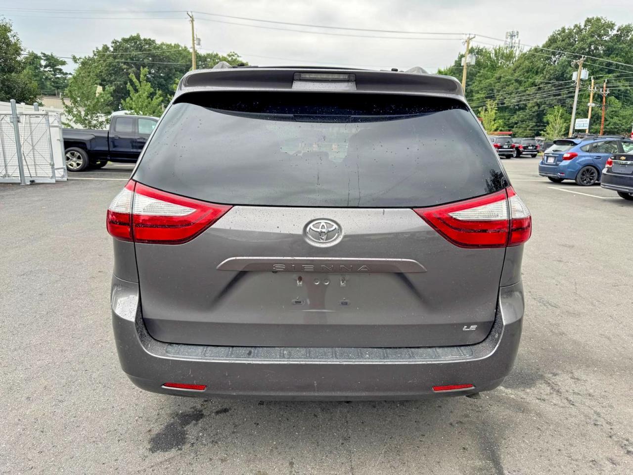 2017 TOYOTA SIENNA