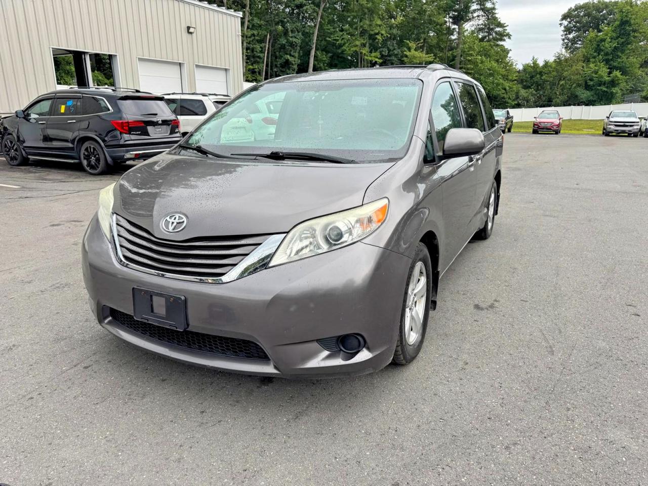2017 TOYOTA SIENNA