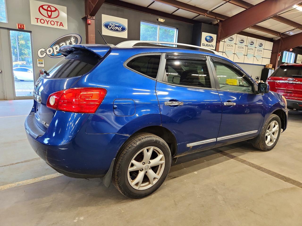 2011 NISSAN ROGUE