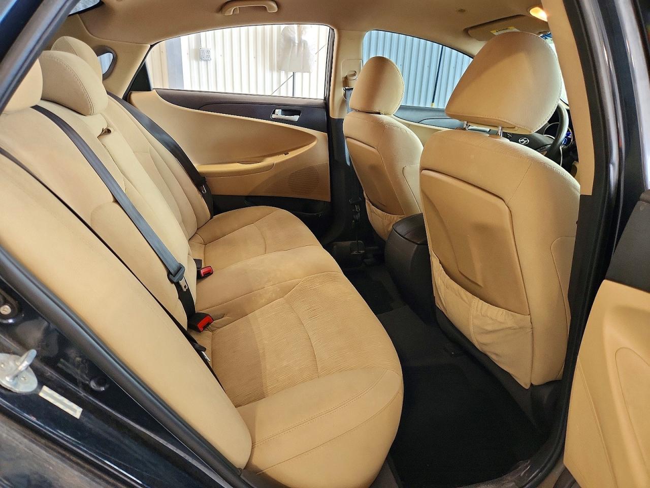 2011 HYUNDAI SONATA