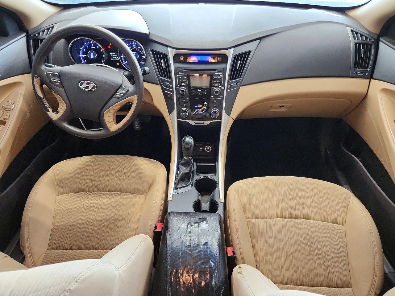 2011 HYUNDAI SONATA