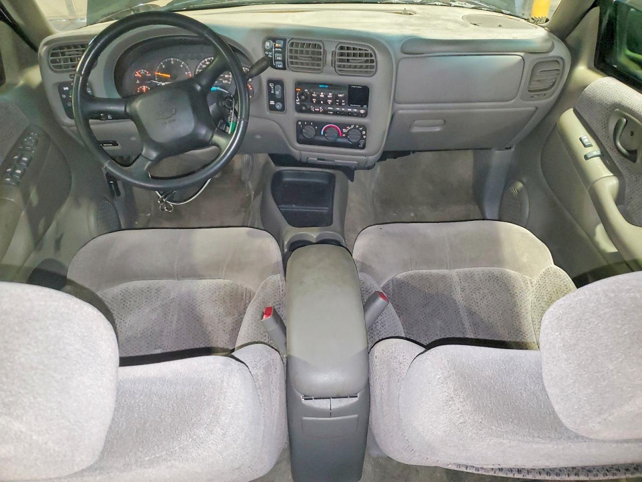 2001 CHEVROLET BLAZER