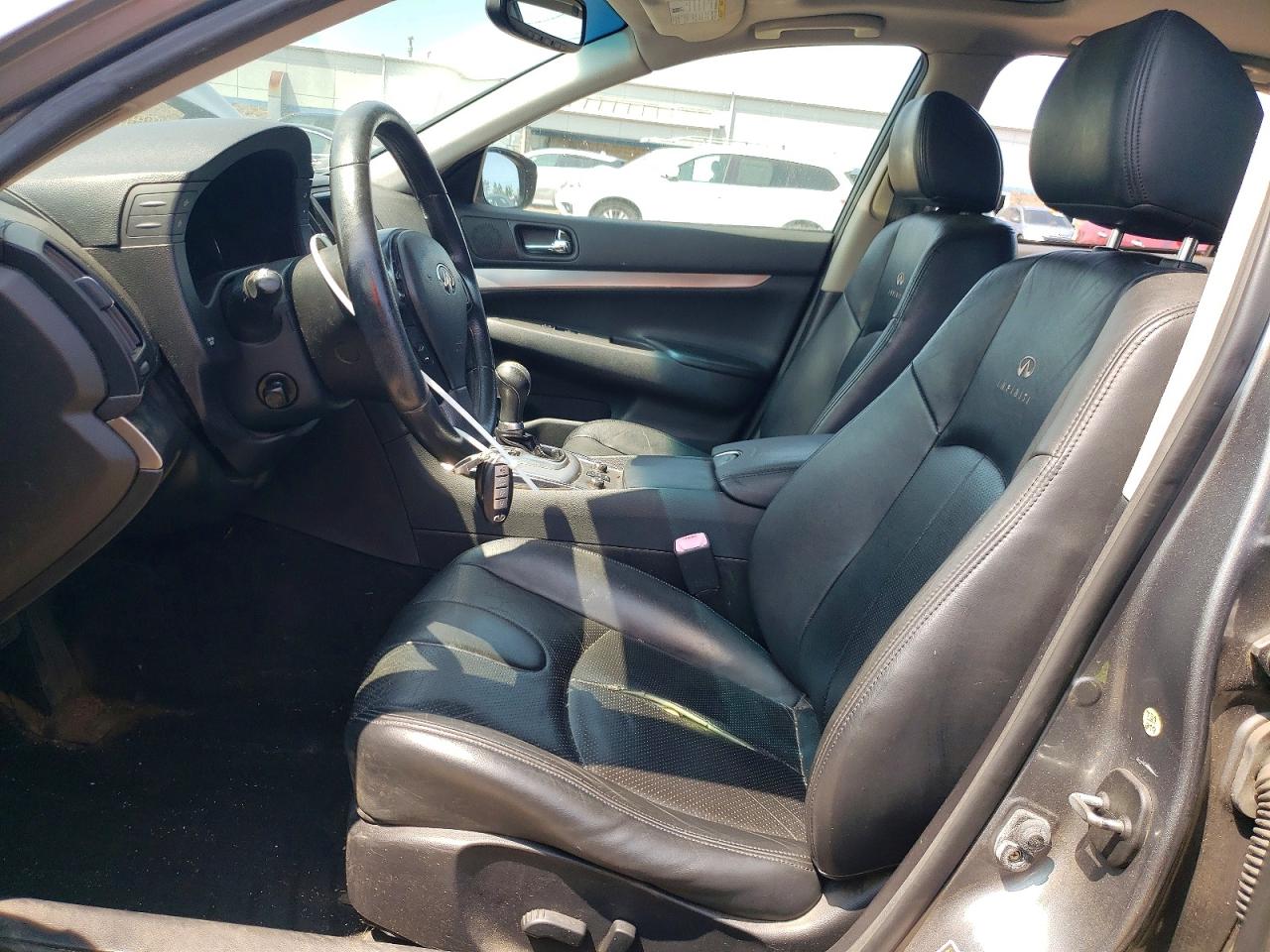 2010 INFINITI G37