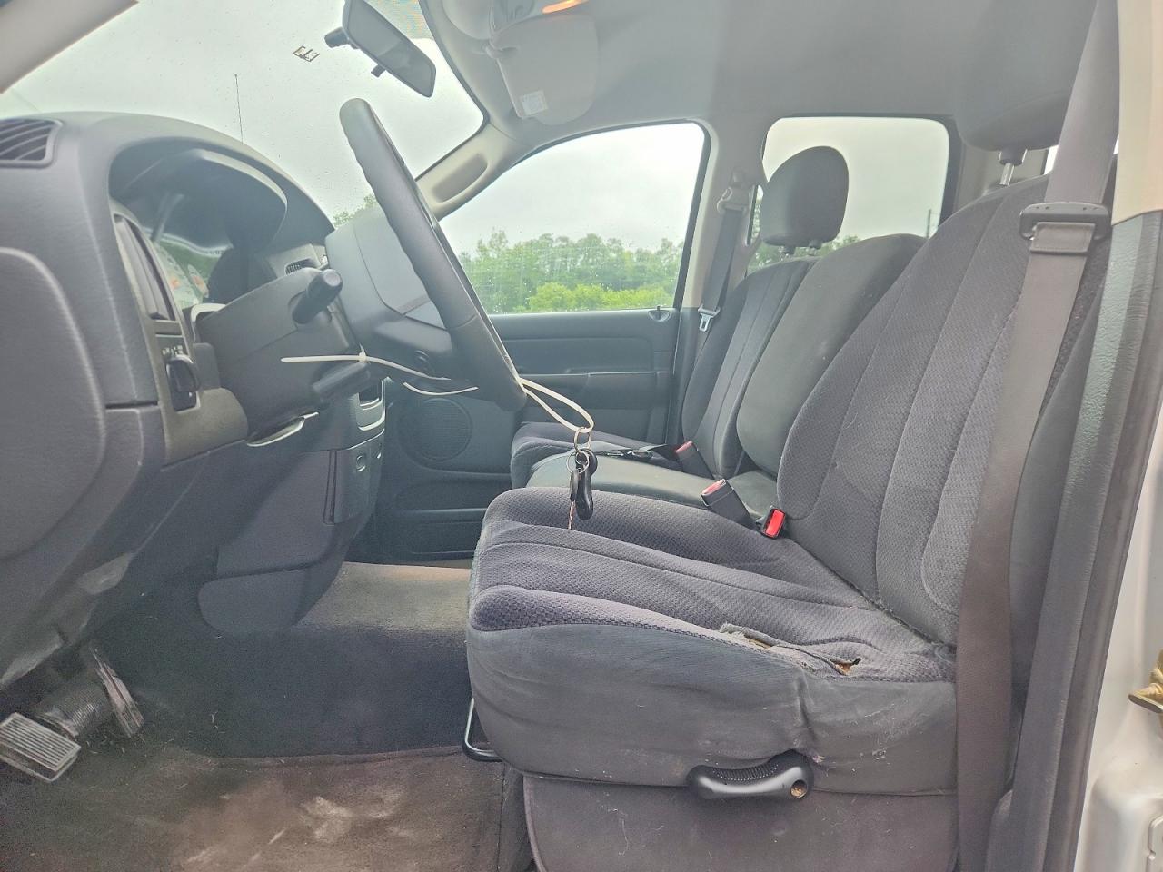2004 DODGE RAM 1500