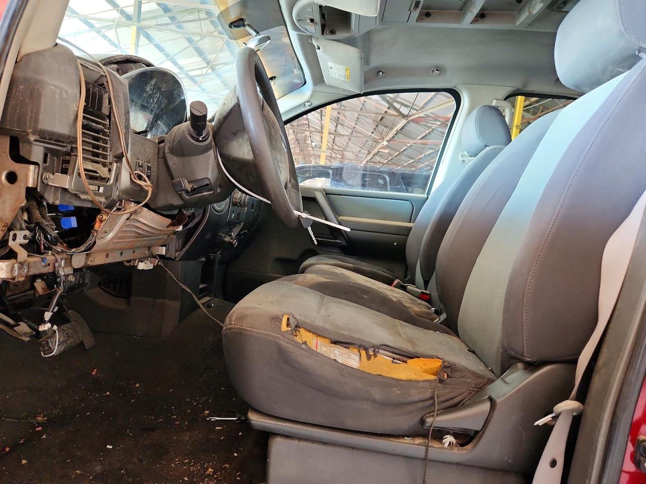 2005 NISSAN TITAN