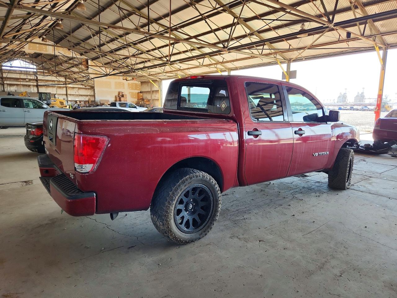 2005 NISSAN TITAN