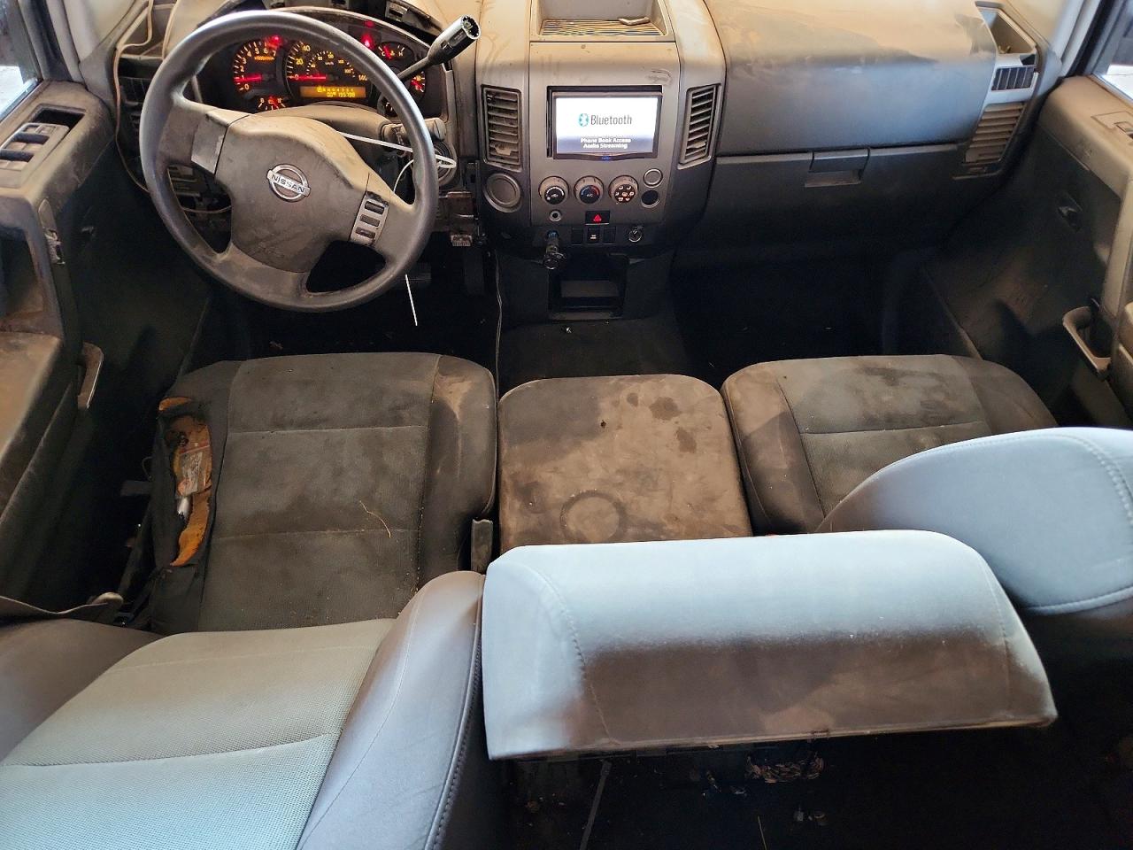 2005 NISSAN TITAN