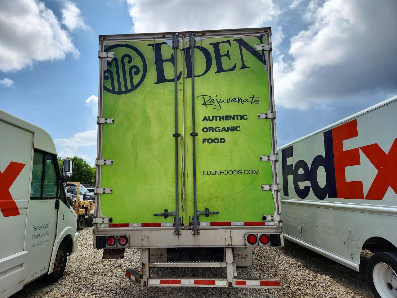 2009 UTILITY TRAILER TRAILER