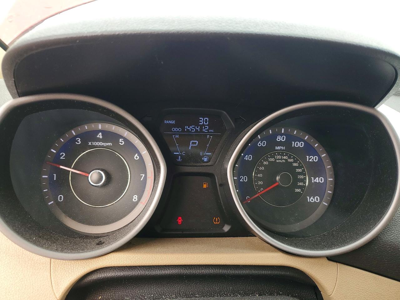 2012 HYUNDAI ELANTRA