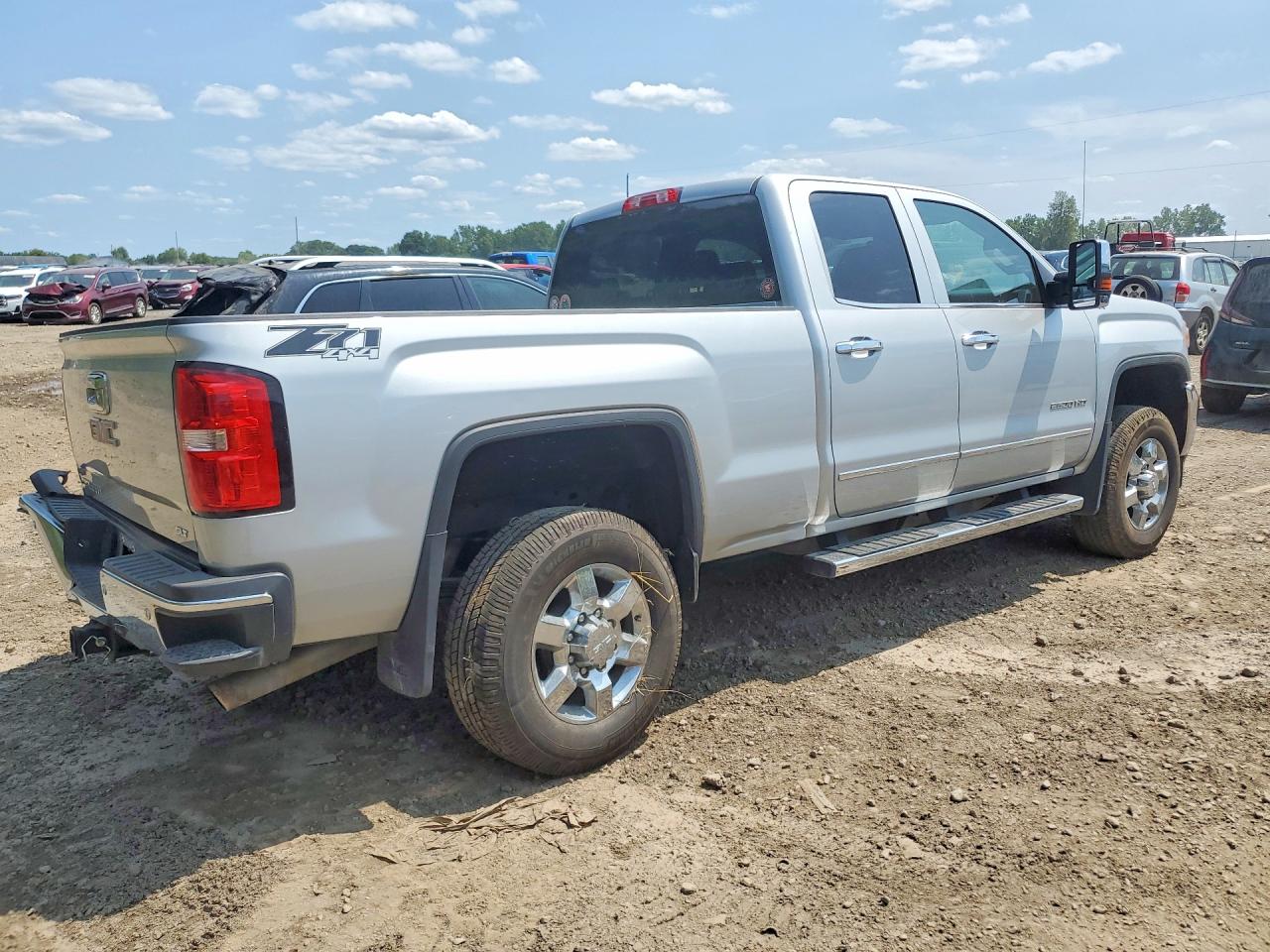 2015 GMC SIERRA
