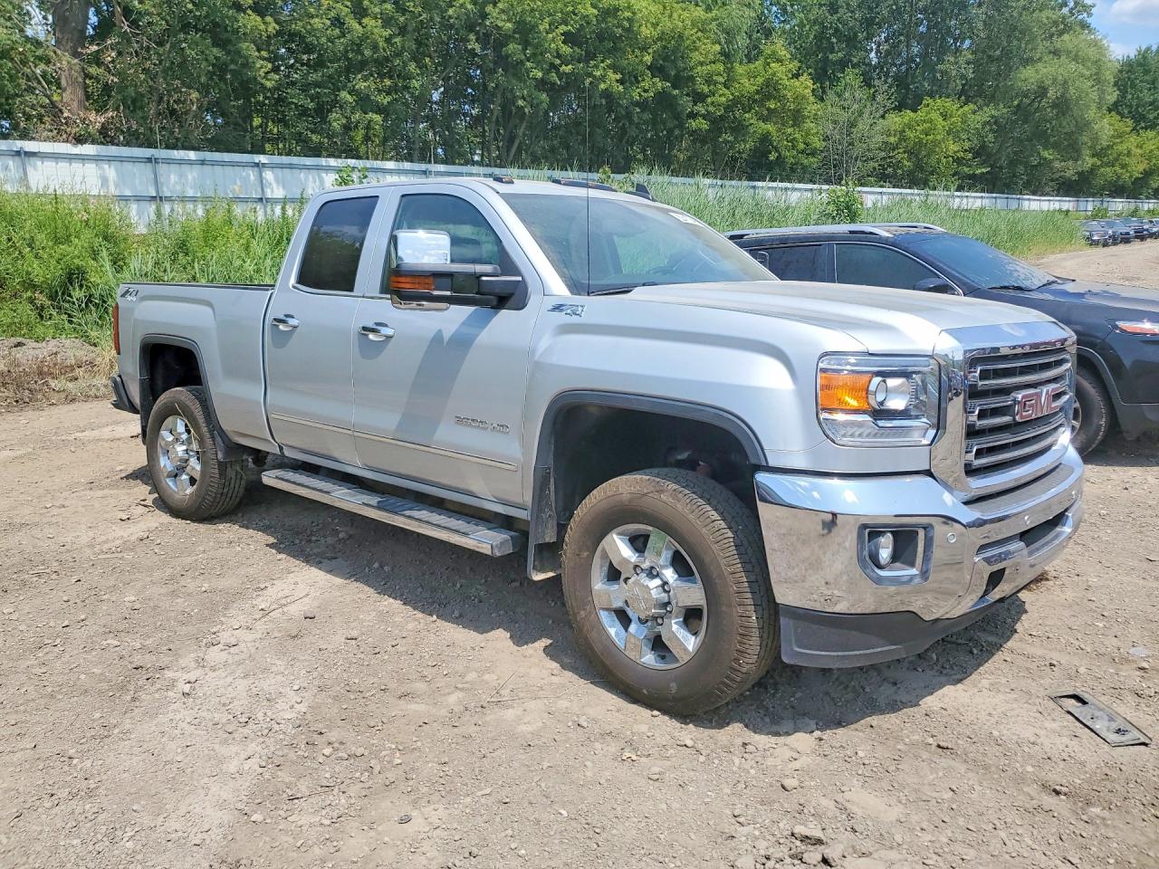 2015 GMC SIERRA