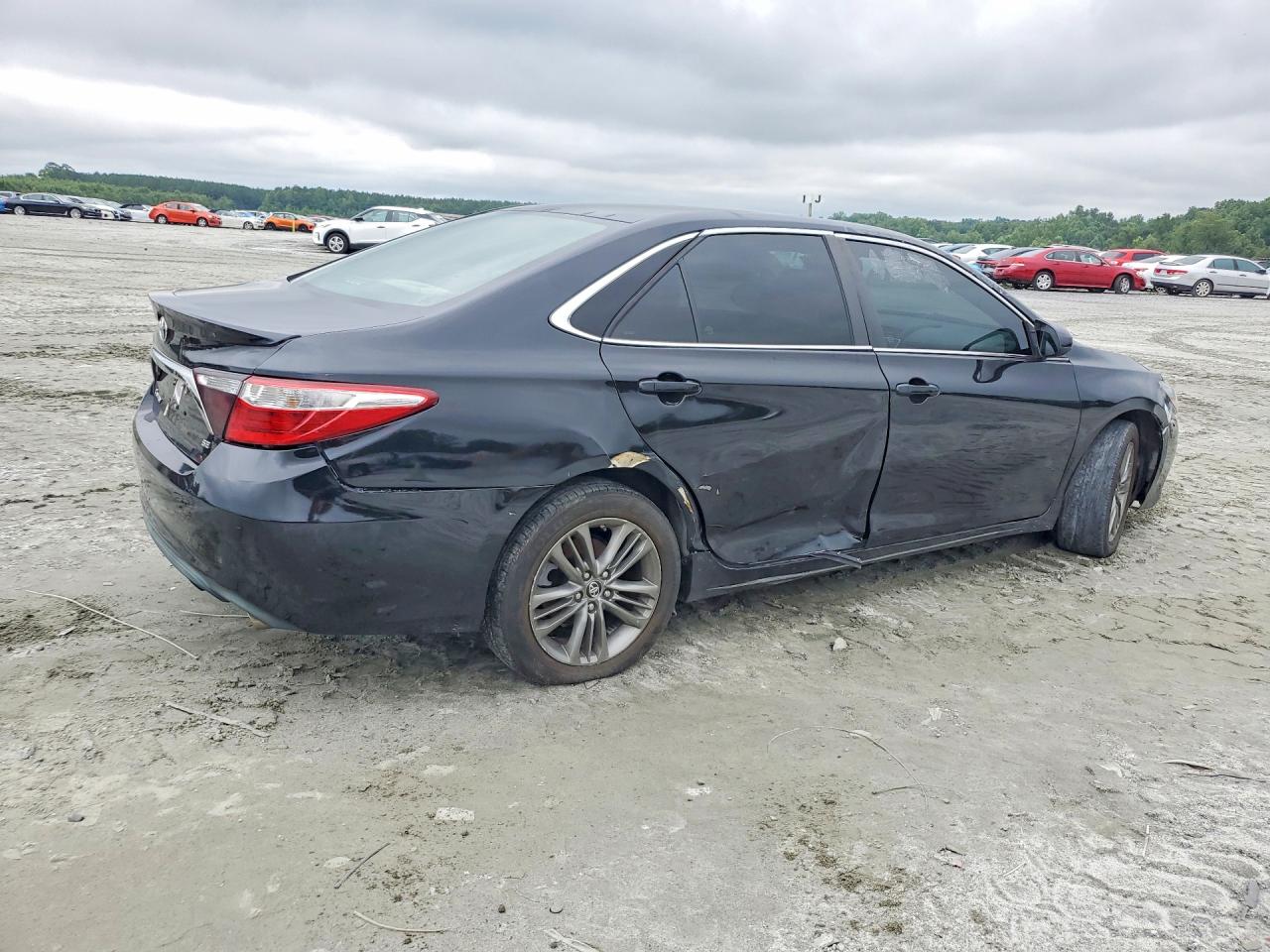 2017 TOYOTA CAMRY