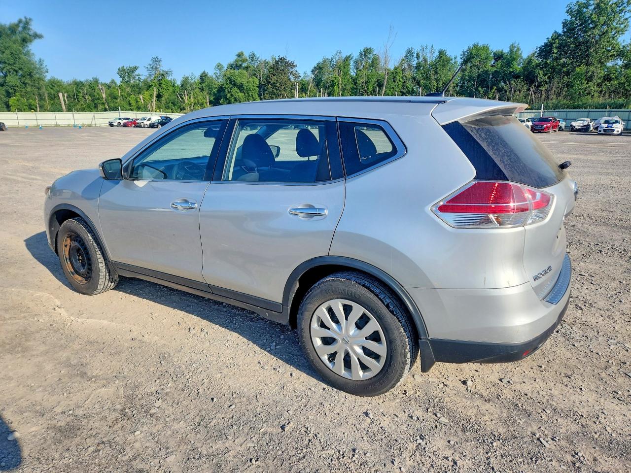 2015 NISSAN ROGUE
