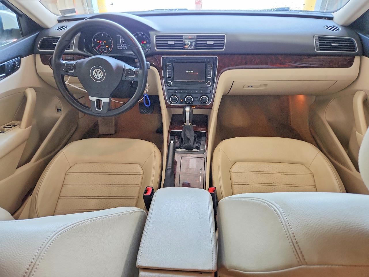 2012 VOLKSWAGEN PASSAT