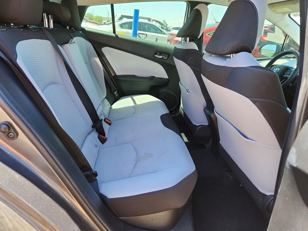 2019 TOYOTA PRIUS