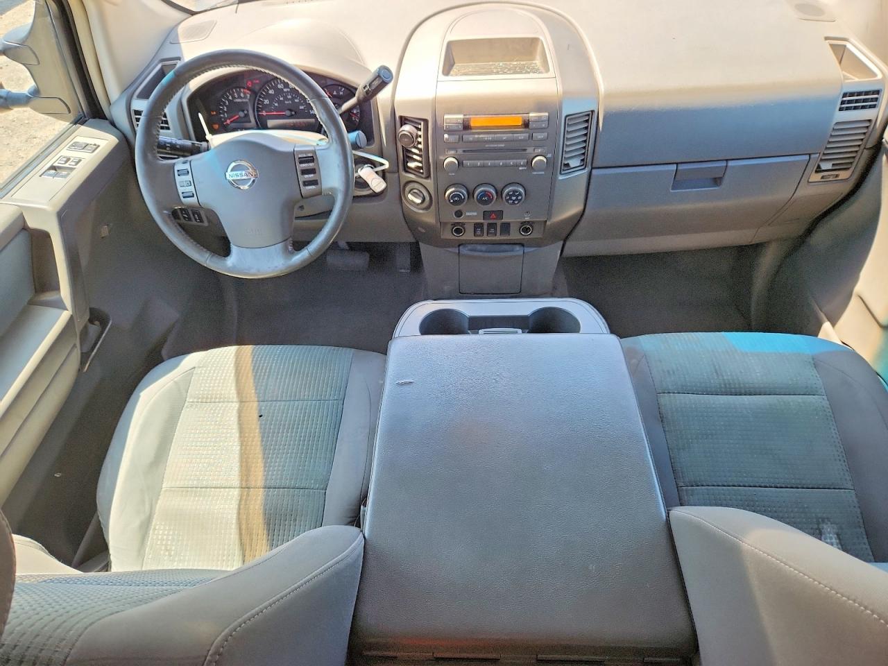 2006 NISSAN TITAN