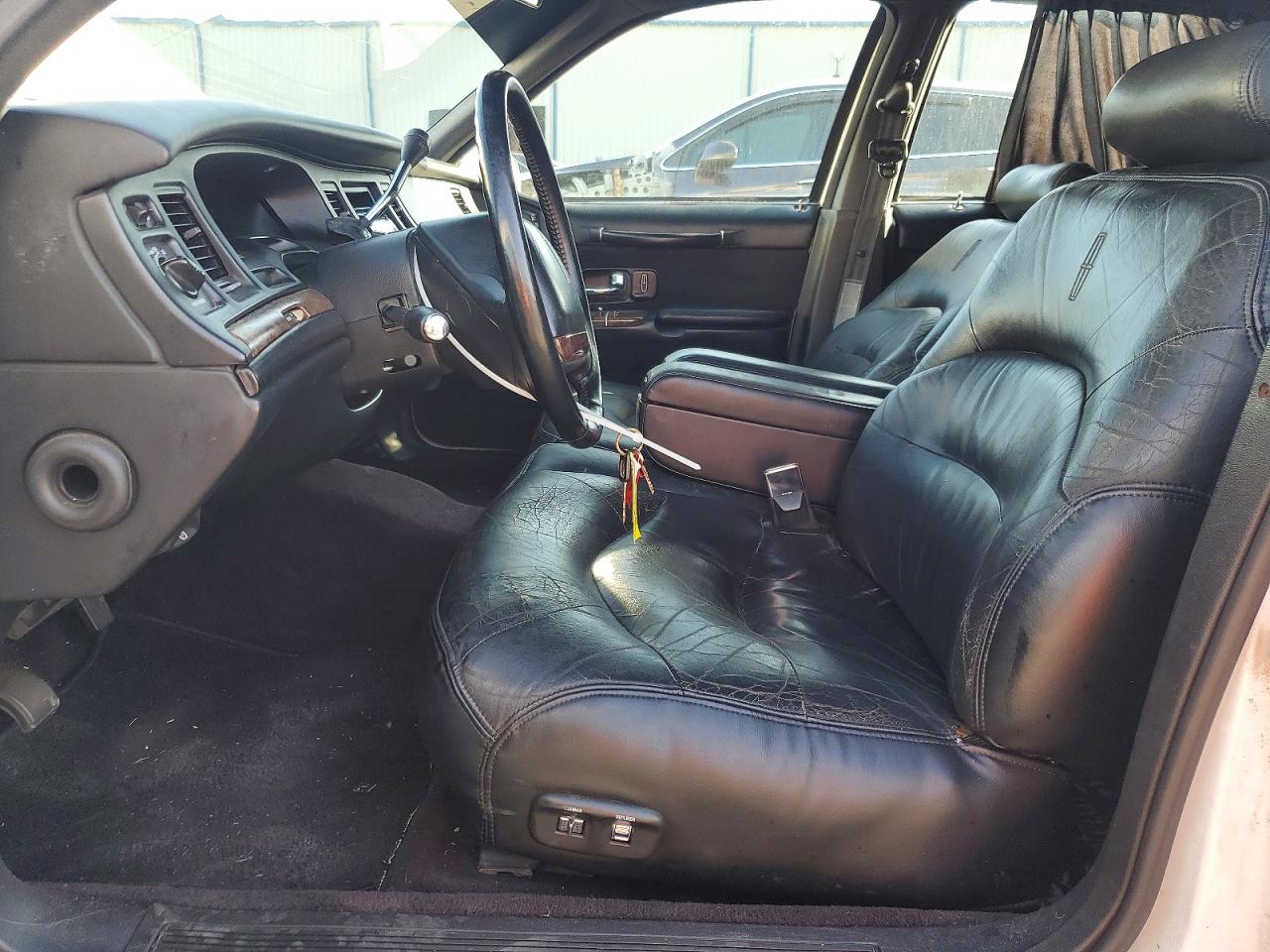 1995 LINCOLN TOWNCAR