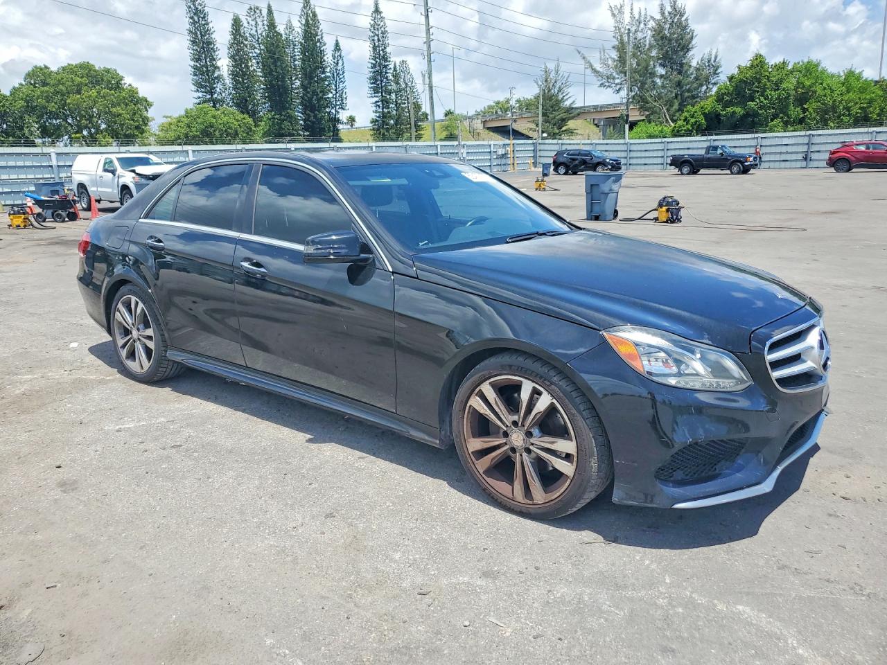 2014 MERCEDES-BENZ E-CLASS