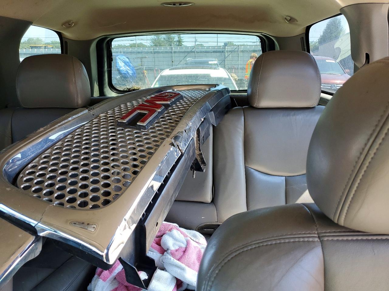 2003 GMC YUKON